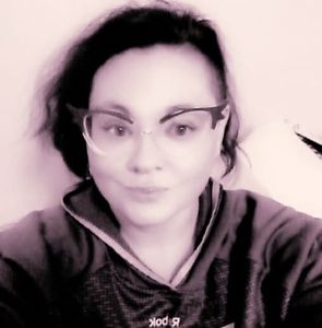 Meet your Posher, Sarah jane